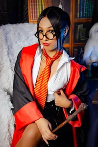 Victoria_west See the magic running through my body! Pic 7