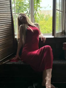 DorothyJones's someone sexy red Sex Photo 3