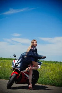 AdrianaSeaMotorcycle: Just be free图片 8