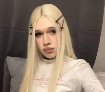 polimun bb girl зображення 3