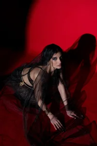 BeverlyMostのDarknessの 4枚の写真