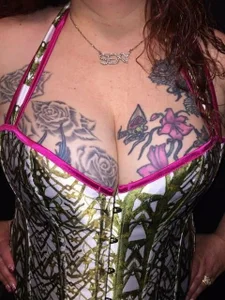 Harleygirl73 Public Pic