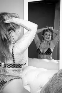 Amaranthaa1 double perspective, double pleasure Pic 2