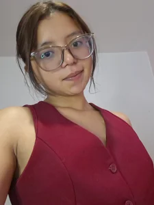 Zoow_bluussh Do you like how I'm dressed today? รูป  5