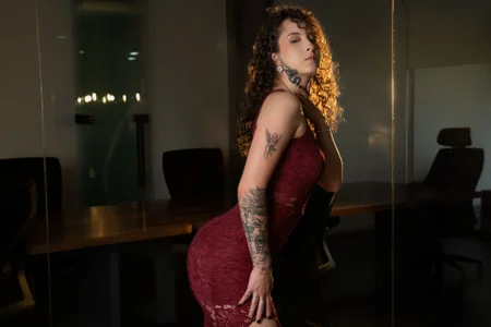 SharonMartini A few hours before the end of the year Pic 4