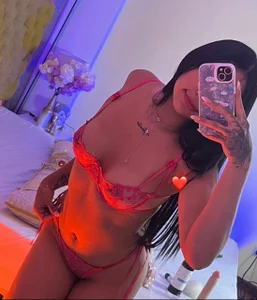 Maddy_Purple Pink💖🫦🌺 Pic 5