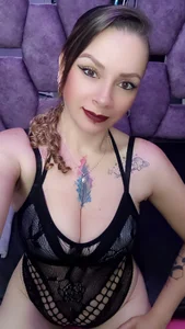 Rochi_Cooper something more sensual 🍒😏 Pic 4