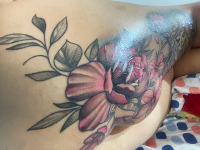 camile_milf I don't like tattoos, I did it to hide a defect that I have in one leg , Other tattos I didby "Token Bilde 8