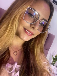 MikaelaStone Enjoy my face Pic 8