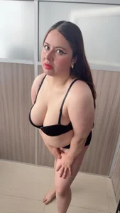 VANESSA__28 Public slika 4