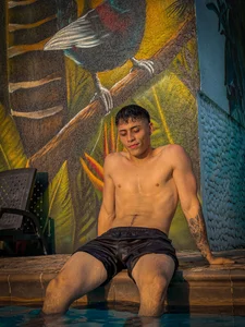 _joansoto Me 💦  3টি ছবি