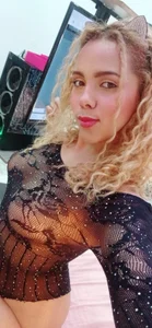 MiaVelveett Naughty latina Immagine  9