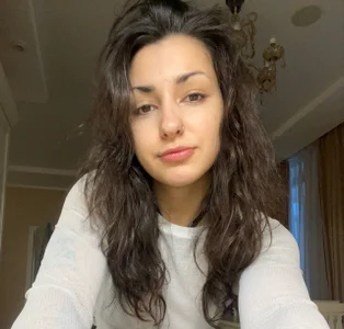 AngelaCoxのPublicの 2枚の写真