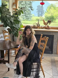 YourFavCanadianMILFのPublicの 2枚の写真