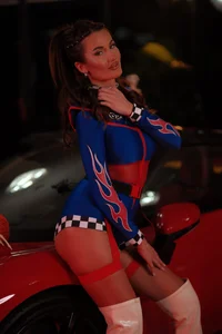 MireilleVeil Fast & Flirty🏁 Pic 3