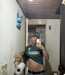 🍀💚 de imxxjoel  2 photos