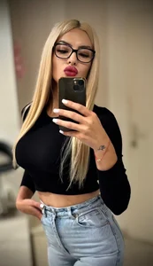 EvellynGold Public صورة واحدة|EvellynGold Public صورتان|EvellynGold Public  صور|EvellynGold Public  صورة
