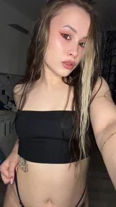 EmilyyyBridgettt Public Pic 8