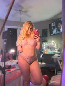 Public de SensualSisiXo  2 Imagens