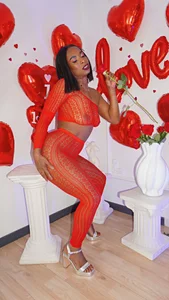 JadaMillss Will you be my Valentine? 💘🌹 Pic 2