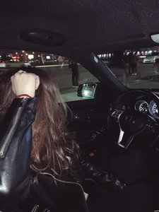 so_shy I am the one who seeks happiness. slika 2