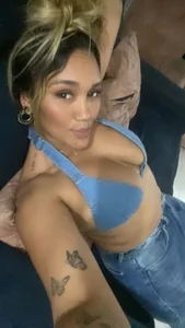 dalila_salazar Blue like sky 💙 Bilde 2