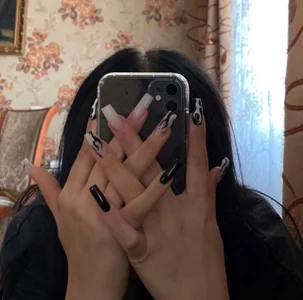 lisabaus manicure Pic 2