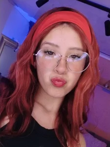 Sofi_cutiee What if you give me a like and we talk about what I don't upload? Pic 2