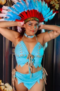 britanyy_: let's live rich and wild adventures ( 6 фото)