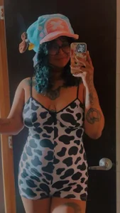 Public de HolyCow_Girl_tp  2 Imagens