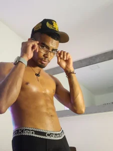 RpoolrboyFIREFUL AND BURNING 🥵💦🔥 Bild 5