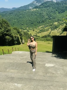 EmyLaveau Let's go on a trip ⛰️ Foto