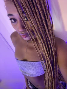 SofiNoirXPublic Bild 2