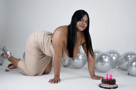 Anie_johnson My birthday 🥳 Pic 2