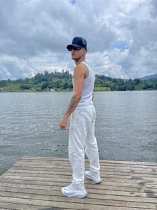 Public od AdamsDvi  3 snímek