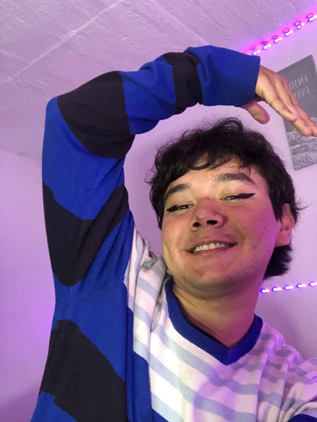 Kody_Royale immagine di tendenza 1951