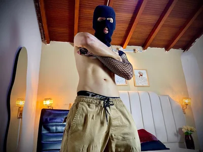 Kai_Montel thief is there Pic