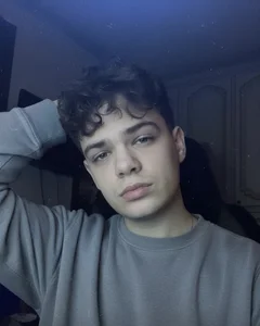 Public de boyitarussian  3 Imagens