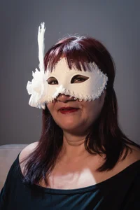 Savvanahh Mask photo session white 🎭 Immagine  7