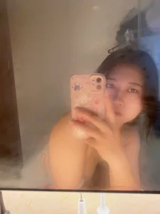 Liliya-77Public图片 2