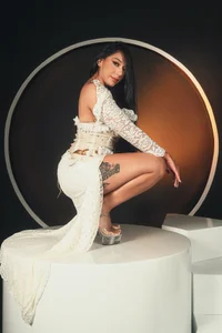 LizzHamilton__ I want to kiss every part of your body Billede 2