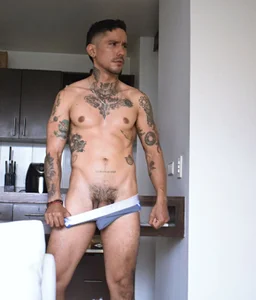 DylanstonnePublic Foto 4