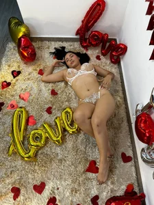 Madyson_Hot SEXY SAN VALENTÍN Pic 2