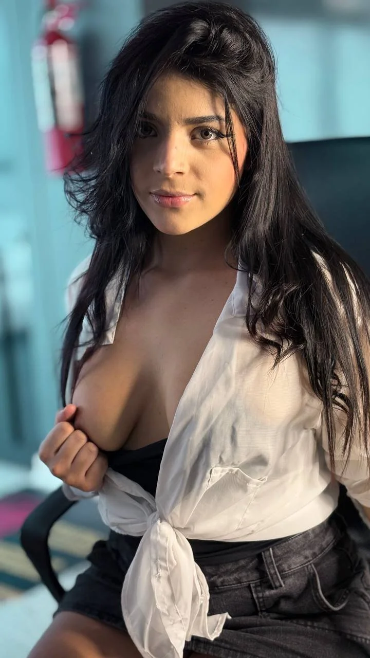 ArieliciousXXX Gambar Trending 5987