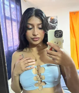 Zaray_Rose: Public ( 3 фото)