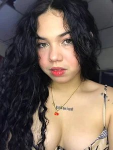 Public de MonySpears  2 photos