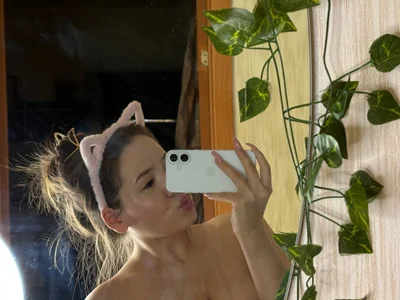 my routine de RebekahEifler  2 Imagens