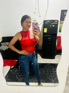 💋.