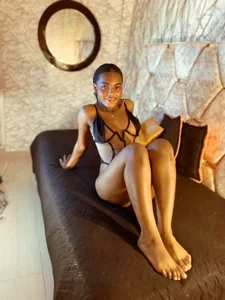 EXOTIC_EBONY_ a little bit of hot chocolate 🥵🔥 Pic 3