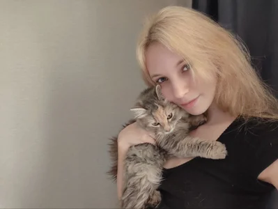 Fafa_FluffMe and my lovely cat))图片